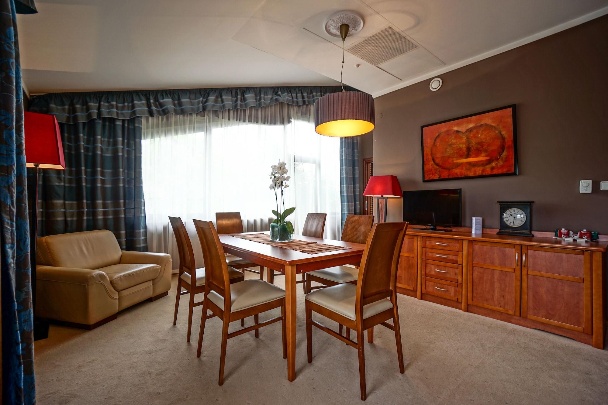 Farmona Hotel Business & Spa Krakow Dış mekan fotoğraf
