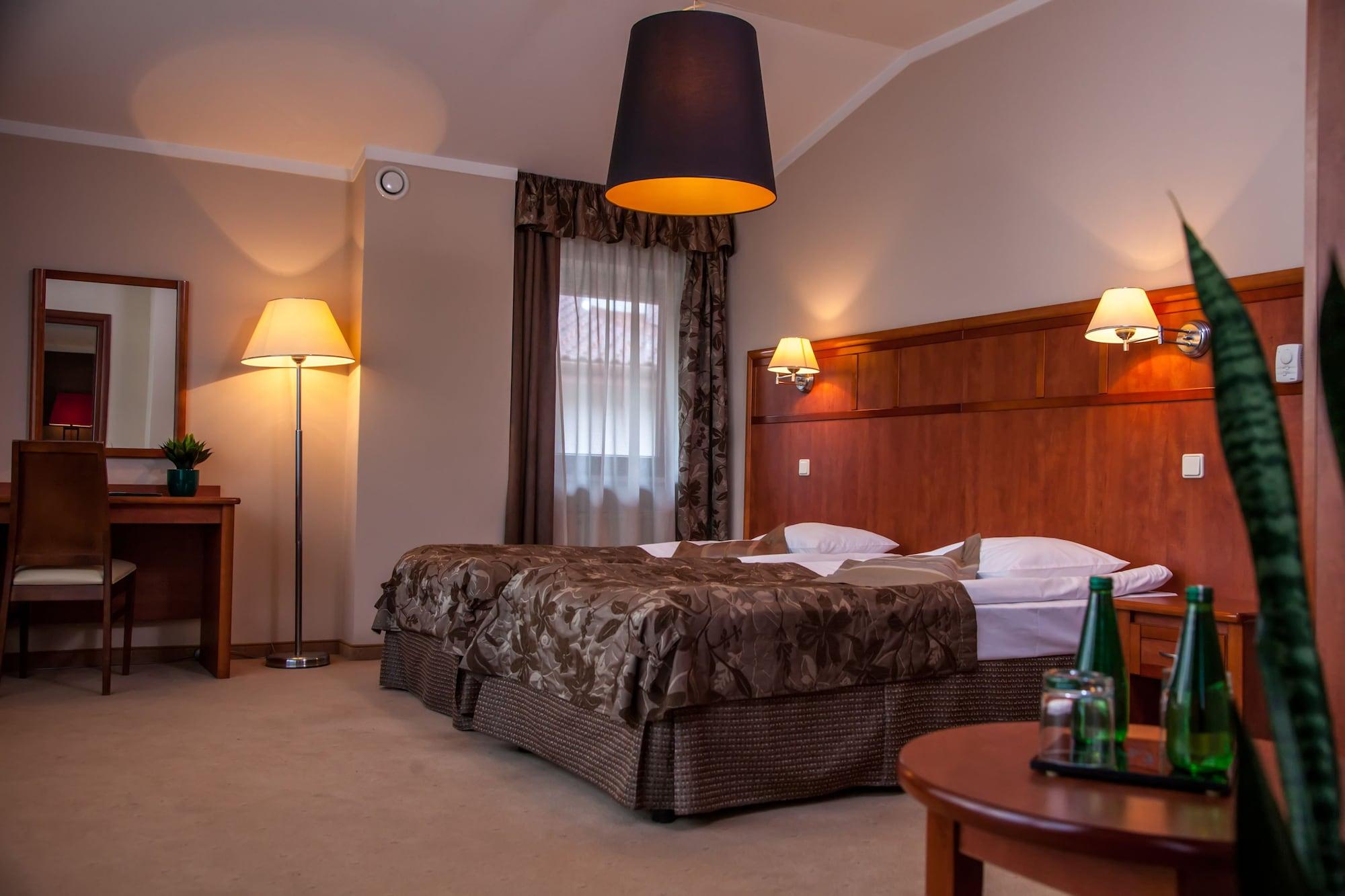 Farmona Hotel Business & Spa Krakow Dış mekan fotoğraf